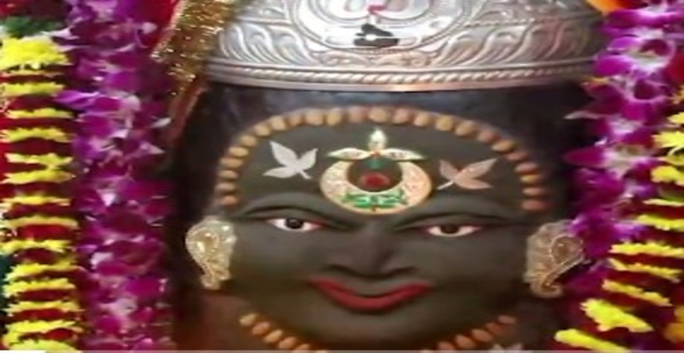 अष्टमी पर बाबा महाकाल का दिव्य दर्शन और भस्म आरती