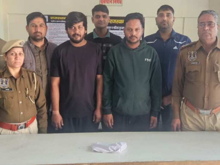 जयपुर में नाकाबंदी के दौरान कॉन्स्टेबल से मारपीट, वीडियो में जाने खुद को आर्मी अफसर बताने का आरोप; पुलिस ने दर्ज की FIR