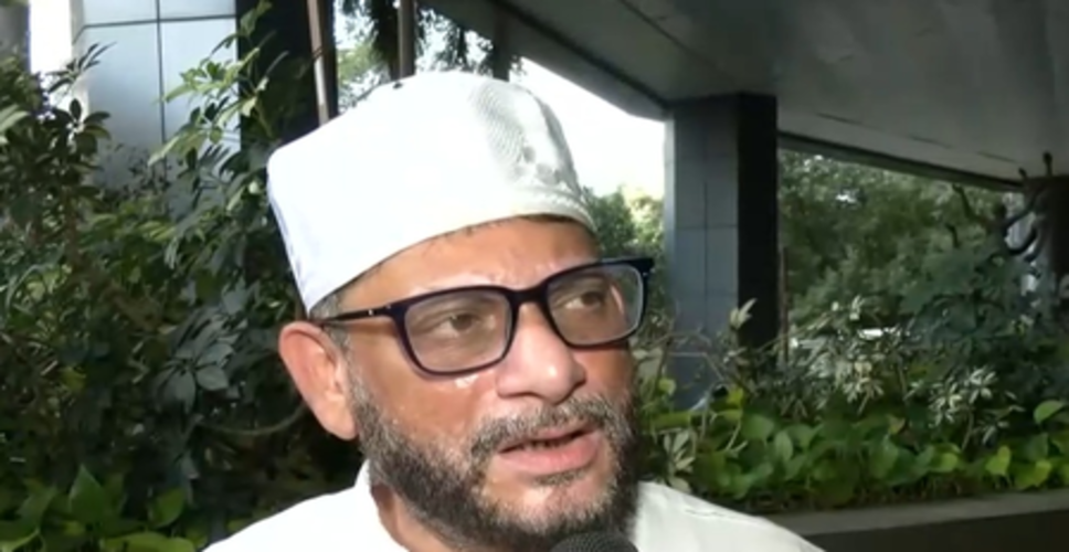 ईद पर मुसलमानों को किया जा रहा परेशान, दंगे जैसा माहौल बनाने की कोशिश कर रही सरकार : वारिस पठान