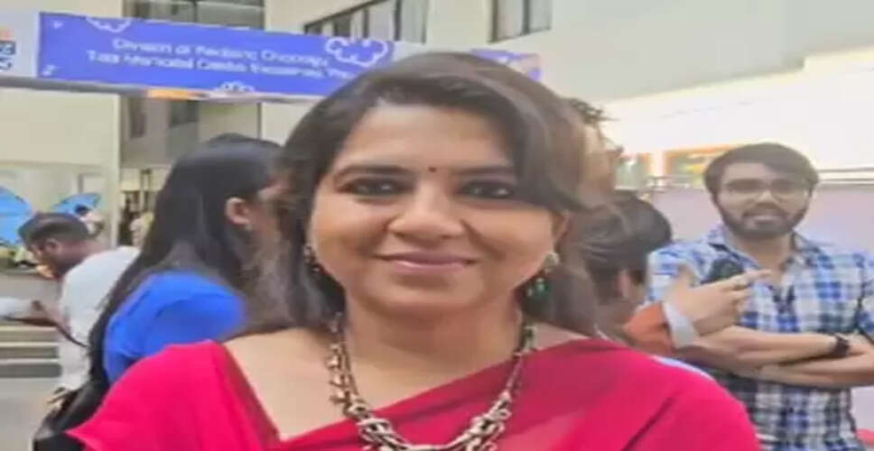 ओवैसी के बयान पर बोलीं शायना एनसी, 'प्रधानमंत्री की कुर्सी खाली नहीं है'