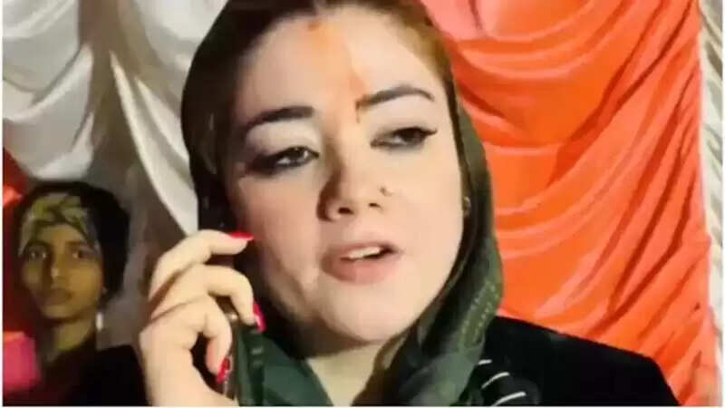 ‘विकास रथ’ के दौरान पानी की किल्लत, कामां विधायक ने जलदाय अधिकारियों को लगाई फटकार