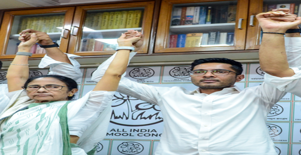 ममता गुट ने ईसीआई को भेजी टीएमसी की &lsquo;मूल&rsquo; राष्ट्रीय कार्यसमिति की सूची