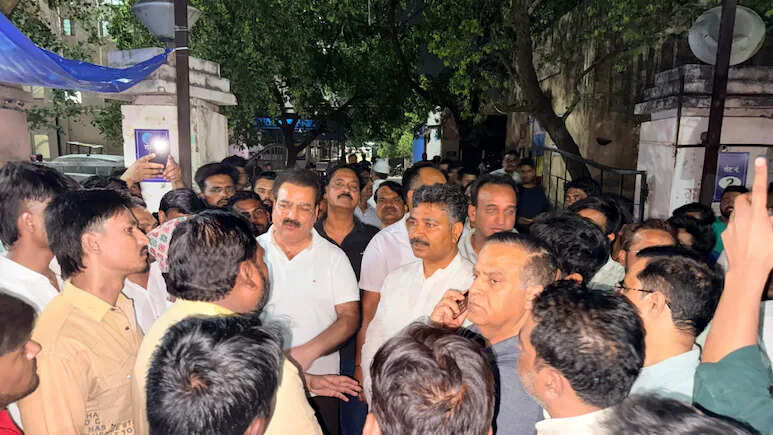 जयपुर में सीवरेज सफाई के दौरान दो वाल्मीकि बच्चों की मौत, पूर्व मंत्री ने सरकार पर उठाए सवाल