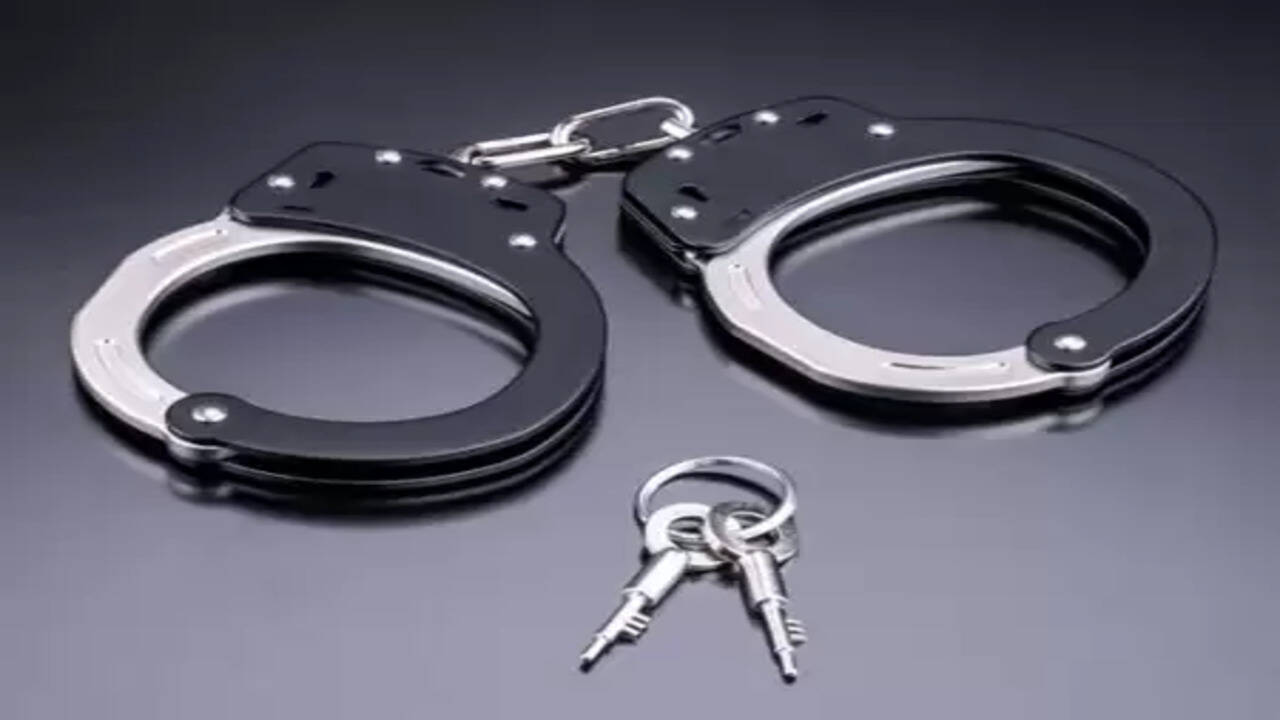 मुंबई में 1.07 करोड़ के शेयर ट्रेडिंग साइबर फ्रॉड का खुलासा, 6 आरोपी गिरफ्तार