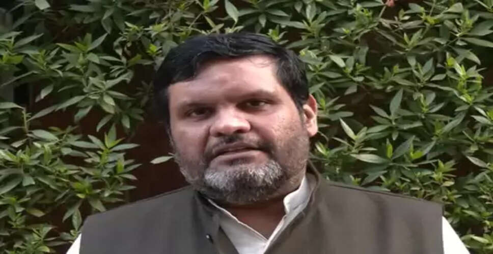 क्या सोनिया गांधी अपने आप को यीशु मसीह से भी बड़ा मानती हैं: गौरव वल्लभ