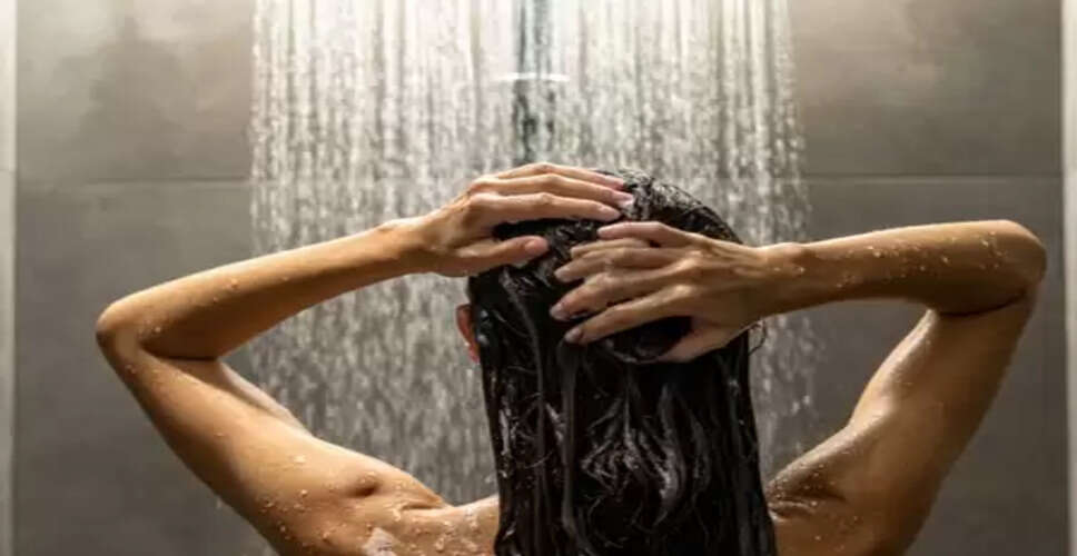 सिर्फ सफाई नहीं, आयुर्वेद में स्नान के बताए गए हैं कई फायदे, बस जान लें ये तीन स्टेप्स