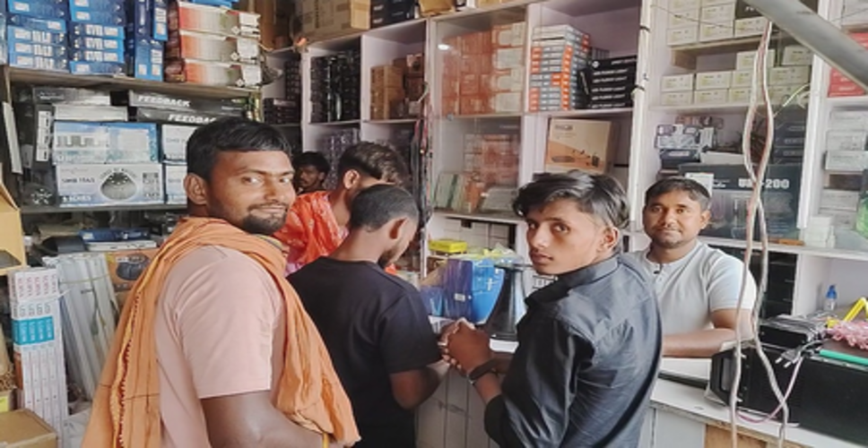 पीएमईजीपी योजना की मदद से युवाओं को रोजगार दे रहे सिराज अंसारी, सरकार का जताया आभार