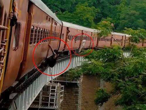 पाली के गोरमघाट रेल सेक्शन में चलती ट्रेन पर खतरनाक स्टंट, वीडियो वायरल; रेलवे ने दिए कार्रवाई के निर्देश