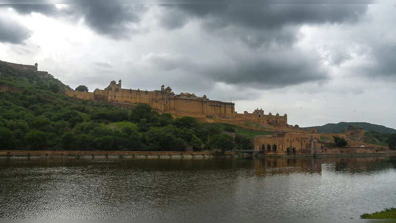 पश्चिमी विक्षोभ के असर से राजस्थान में गर्मी में राहत, अधिकतम तापमान 40°C से नीचे रहने का अनुमान