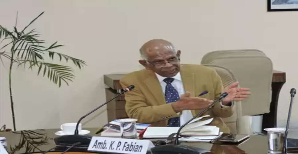 भारत-बांग्लादेश के रिश्ते बिगाड़ रहे हैं चीन और पाकिस्तान: पूर्व राजनयिक केपी फैबियन