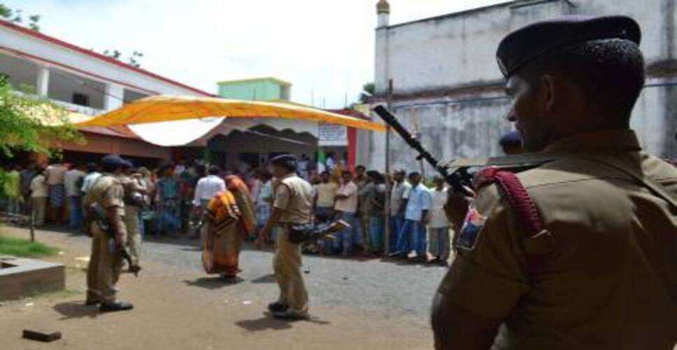 पश्चिम बंगाल में 31 मार्च तक केंद्रीय बलों की 300 अतिरिक्त कंपनियां पहुंचेंगी