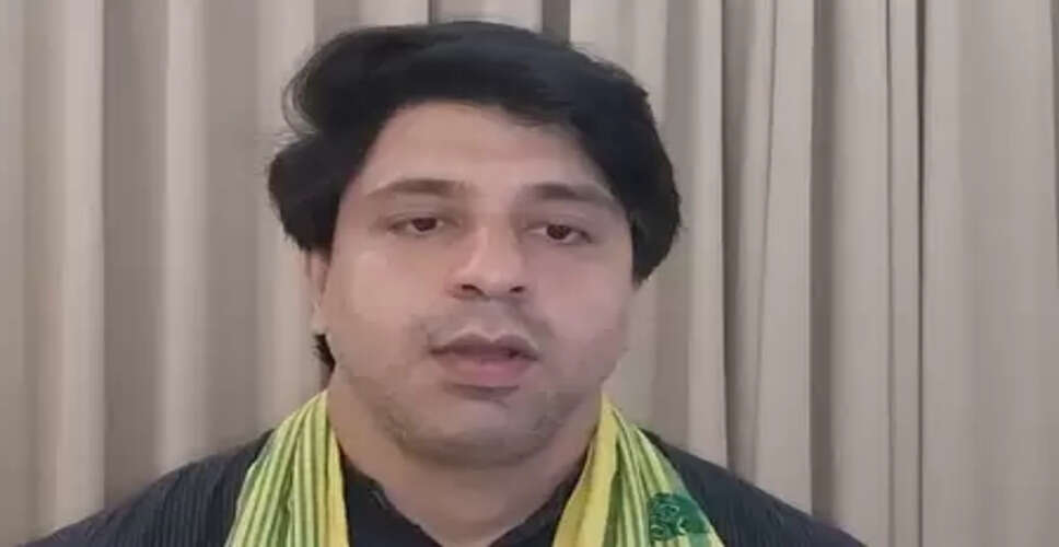 दिग्विजय सिंह के बयान से कांग्रेस टुकड़े-टुकड़े हुई : शहजाद पूनावाला