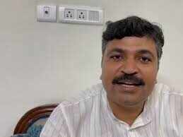 वीडियो में देंखे केंद्र से राजस्थान के हक की बात क्यों नहीं उठाई? टीकाराम जूली ने सीएम की दिल्ली यात्रा पर उठाए सवाल