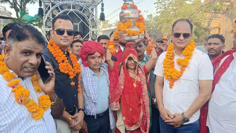 बूंदी में अनोखी शादी: बेटी की बारात बना पूरा थाना, पुलिस परिवार ने भरा 56 हजार का मायरा