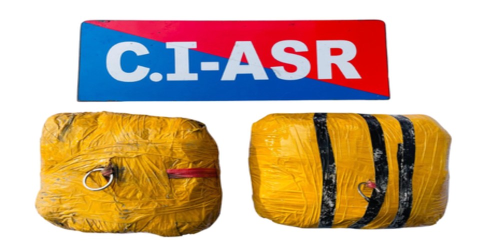 अमृतसर में 5 किलो हेरोइन के साथ 2 तस्कर गिरफ्तार, सीमा पार से जुड़े हैं तार