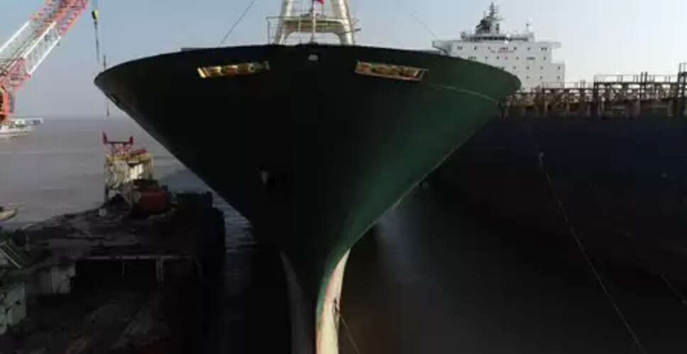 8,800 से अधिक जहाज रीसाइक्लिंग और 32 प्रतिशत वैश्विक योगदान के साथ अलंग बना शिप रीसाइक्लिंग का 'ग्रीन मॉडल&rdquo;