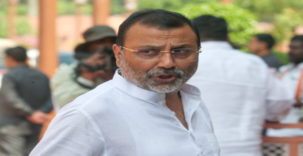 निशिकांत दुबे ने 1957 का जिक्र कर कांग्रेस पर लगाए आरोप, अमेरिका के साथ मिलकर केरल सरकार को गिराने की साजिश रची थी