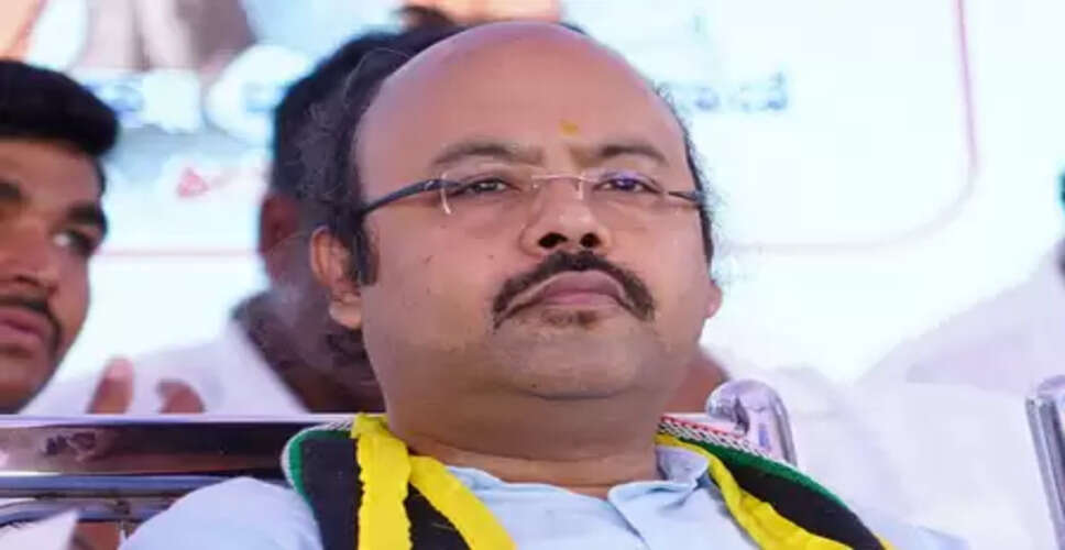 कर्नाटक में नेतृत्व परिवर्तन की अटकलों पर विराम, मुख्यमंत्री के बेटे ने किया स्पष्ट