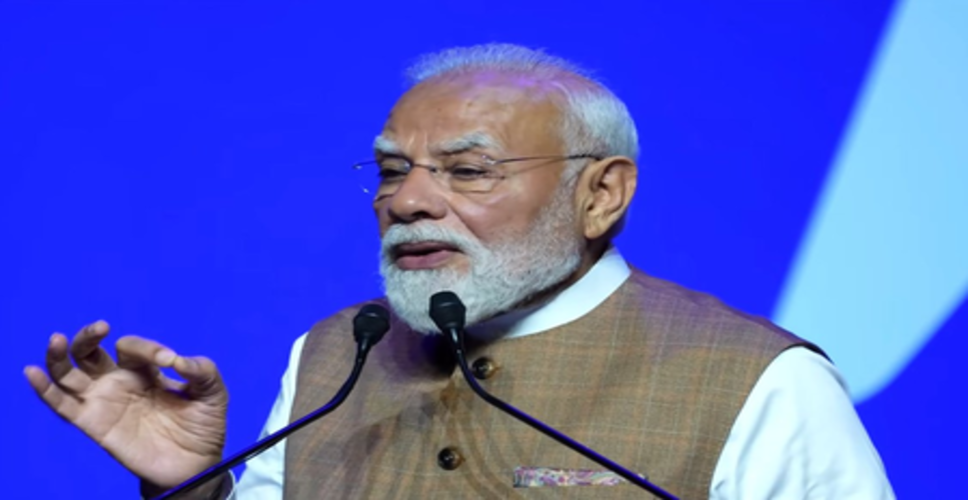 'डिजिटल इंडिया से लेकर इंफ्रास्ट्रक्चर तक', पेरिस में पीएम मोदी ने गिनाईं भारत की उपलब्धियां