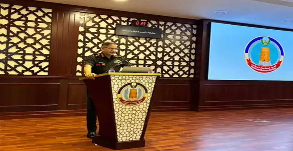 सेना प्रमुख उपेंद्र द्विवेदी ने आधुनिक युद्ध पर यूएई के सैन्य अधिकारियों से की बात