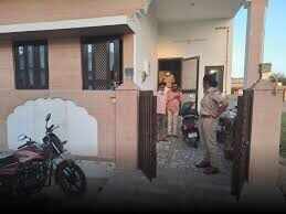 अपशकुन की धारणा से परेशान व्यक्ति घर बदलने की जिद पर अड़ा, पारिवारिक तनाव का मामला चर्चा में