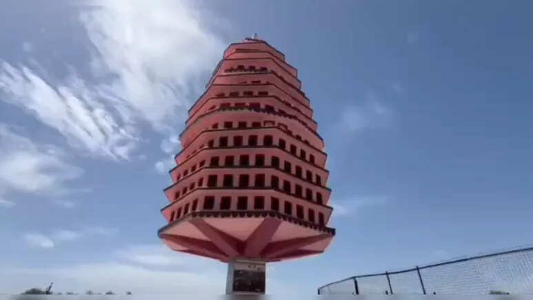 डूंगरपुर में पक्षी प्रेम की अनोखी मिसाल, रिटायर्ड अधिकारी ने बनवाया 340 घोंसलों वाला ‘पक्षी घर’