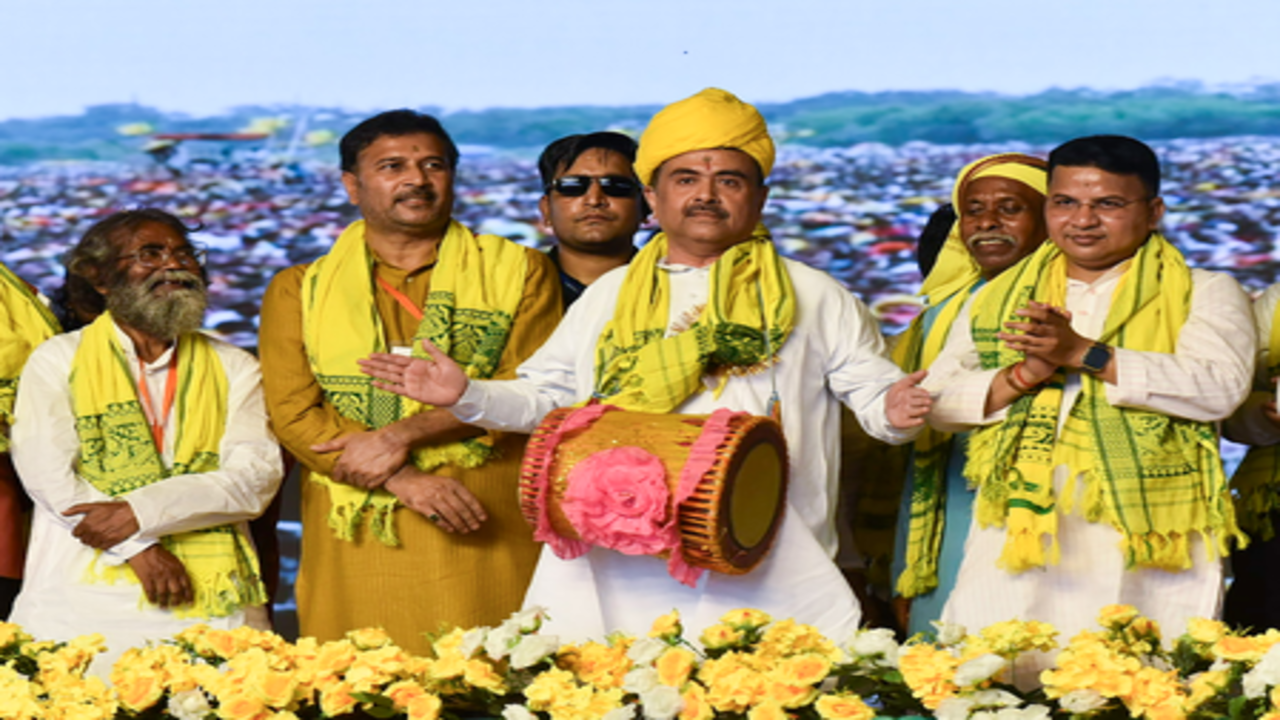पश्चिम बंगाल के मुख्यमंत्री ने कुर्मी आंदोलन से जुड़े केस वापस लेने का वादा किया