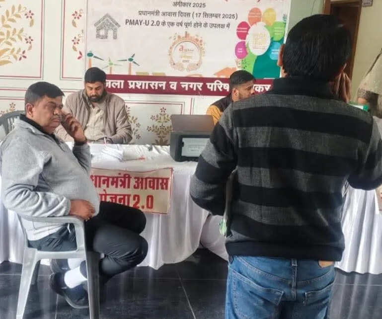 सीकर सेवा शिविर में हंगामा, एक्सक्लुसीव फुटेज में देखें मंत्री संजय शर्मा ने कलेक्टर को लगाई फटकार, नाराज होकर जयपुर रवाना