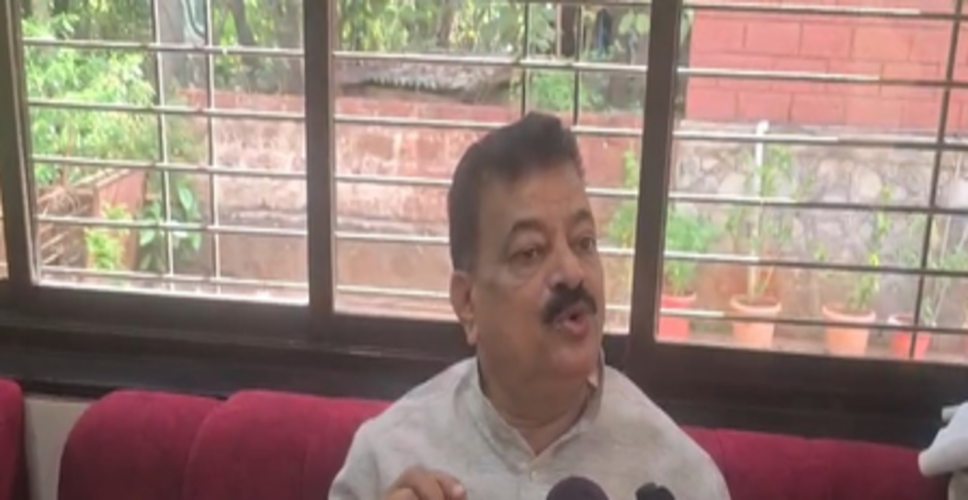 दलबदल विरोधी कानून को पूरी तरह से कमजोर कर दिया गया है : शिवसेना (यूबीटी) नेता भास्कर जाधव