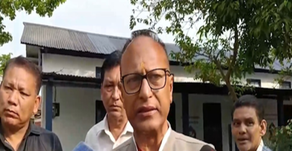 असम चुनाव : भाजपा और कांग्रेस नेताओं ने डाले वोट, जताया जीत का भरोसा