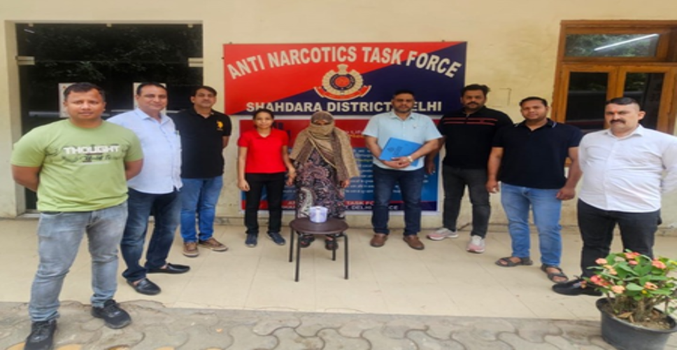 दिल्ली में नशे के खिलाफ अभियान तेज, 56 ग्राम स्मैक के साथ महिला गिरफ्तार
