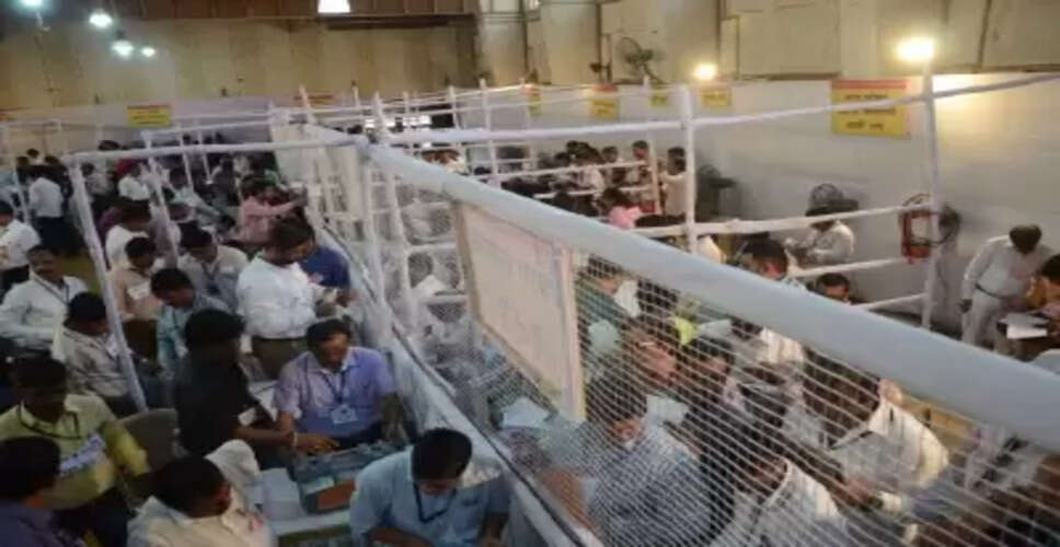 बीएमसी चुनाव : महायुति ने बहुमत का आंकड़ा पार किया, 'ठाकरे ब्रदर्स' की पार्टियां पिछड़ीं