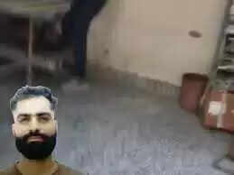 ब्याज माफिया के दबाव से परेशान युवक ने जयपुर में बीच सड़क पर जहर खाकर दी जान, फुटेज में जानें सुसाइड नोट में लिखा दोगुना ब्याज दिया