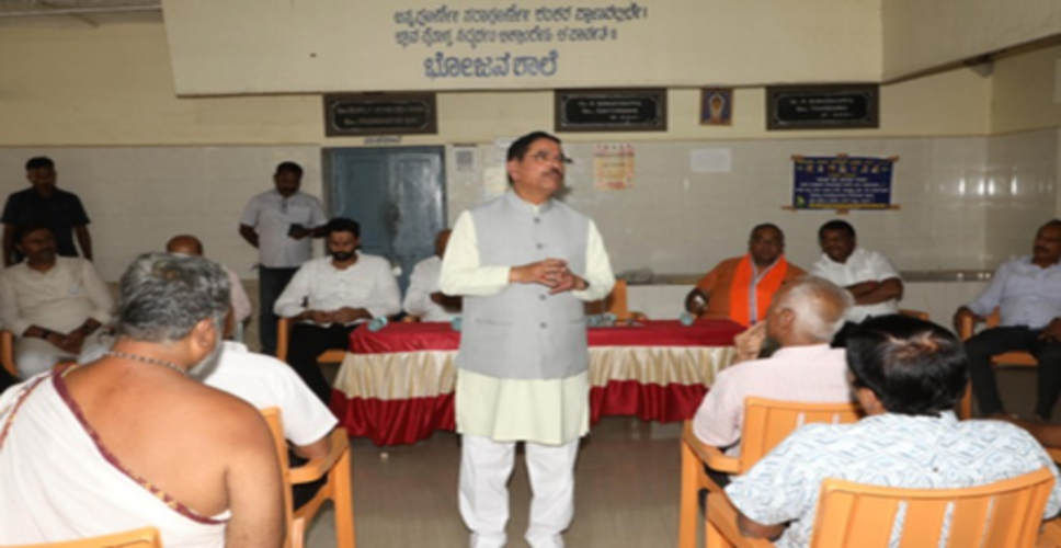 कांग्रेस में बढ़ता परिवारवाद लोकतंत्र के लिए खतरा: प्रह्लाद जोशी