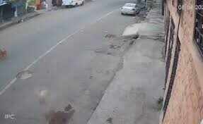 जोधपुर में दिनदहाड़े फायरिंग, वीडियो में देंखे थार सवार बदमाशों ने कार को टक्कर मारकर मचाया आतंक