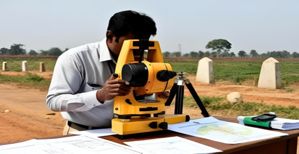 भू-सर्वेक्षण कार्यों में लापरवाही पर गिरेगी गाज, गुणवत्ता और समय सीमा का रखें विशेष ध्यान: निदेशक