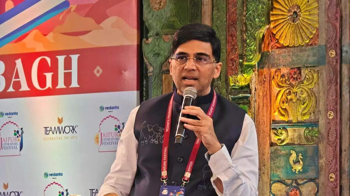 JLF में बोले शोभा डे और विश्वनाथन आनंद, वीडियो में देखें ईरान मुद्दे से लेकर AI और चेस तक पर रखे बेबाक विचार