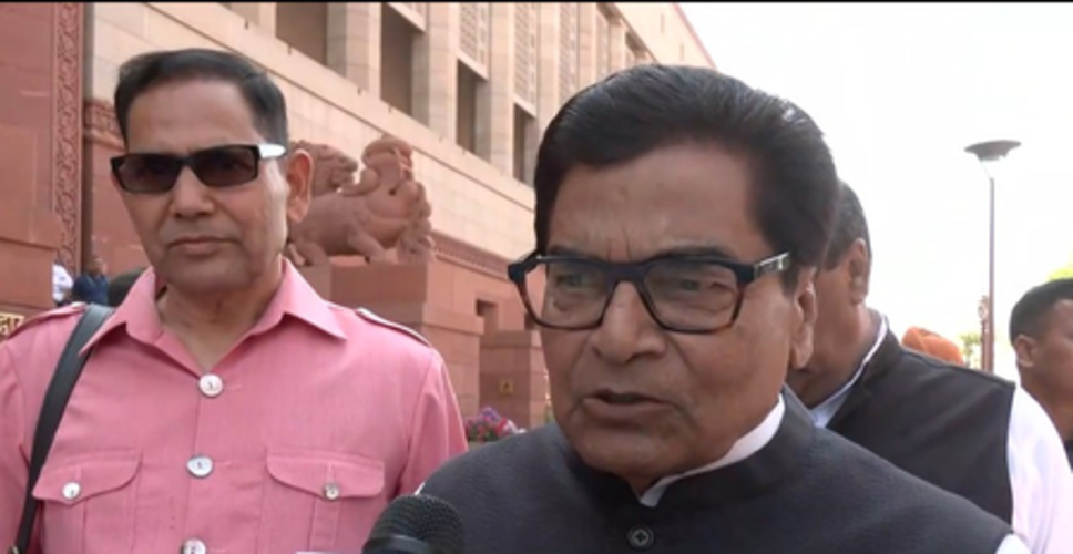 एलपीजी संकट पर विपक्षी सांसदों ने सरकार को घेरा, भाजपा सांसदों ने किया पलटवार