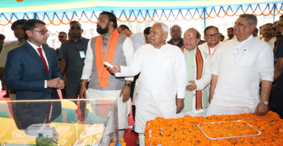 बिहार में जिला एवं प्रखंड स्तरीय अस्पताल अब बन रहे विशिष्ट चिकित्सा केंद्र: सीएम नीतीश कुमार