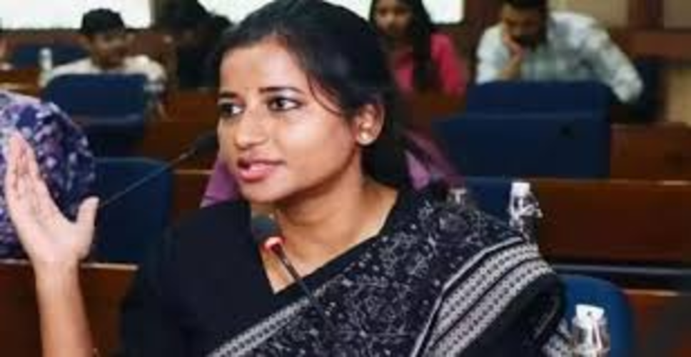 पूर्व मंत्री योगेंद्र साव के कांग्रेस से निष्कासन पर सियासी घमासान, अंबा प्रसाद ने नेतृत्व और गठबंधन सरकार के खिलाफ खोला मोर्चा