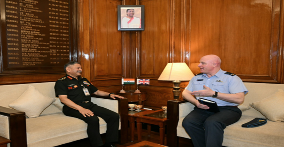 सेना प्रमुख उपेंद्र द्विवेदी से म&zwj;िले यूके एयर चीफ मार्शल, भारत-यूनाइटेड किंगडम रक्षा सहयोग मजबूत करने पर हुई चर्चा