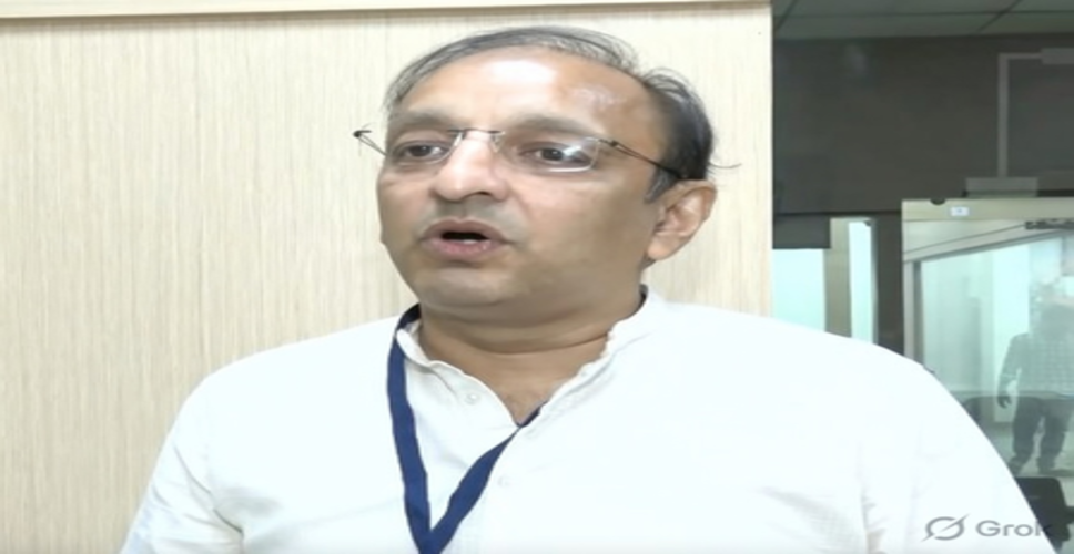 सरकार की विदेश नीति और प्रशासनिक शक्ति कमजोर: सचिन सावंत