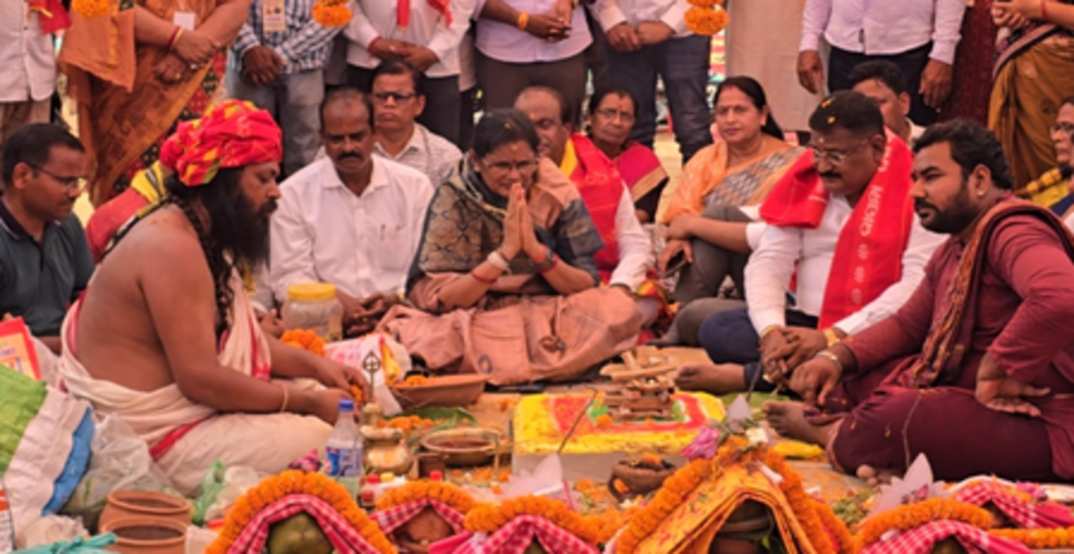 ओडिशा: डिप्टी सीएम प्रवती परिदा ने मां लक्ष्मी मंदिर समेत अन्य परियोजनाओं का किया शिलान्यास