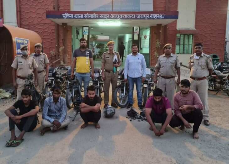 डॉक्टर के घर 50 लाख की चोरी का खुलासा, दो घरेलू नौकर गिरफ्तार, 33 लाख नकद बरामद