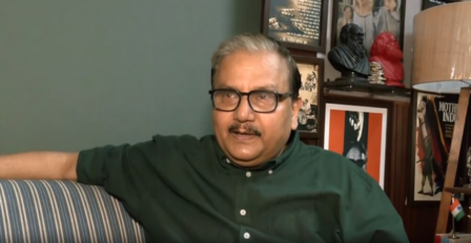 पश्चिम एशिया संकट को लेकर पीएम मोदी की बैठक पर मनोज झा ने कहा-'इंडिया' शब्द सुनकर खुशी हुई