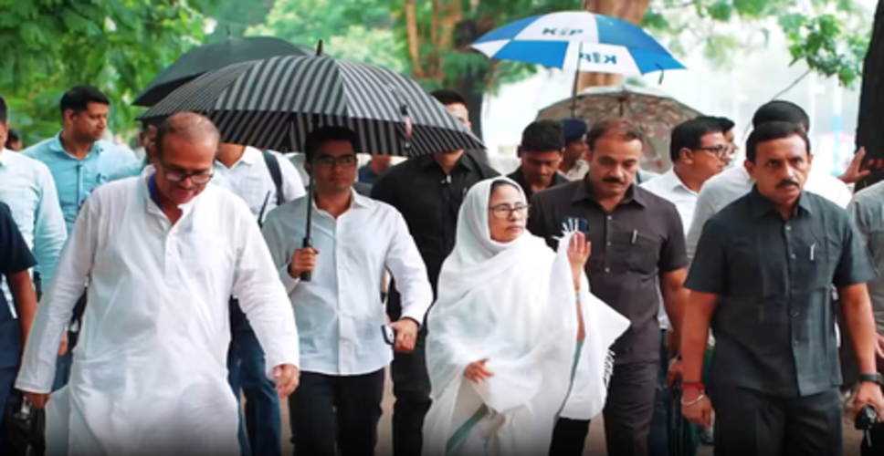 पश्चिम बंगाल की मुख्यमंत्री ममता बनर्जी ने दी ईद की शुभकामनाएं, एकता और भाईचारे पर जोर