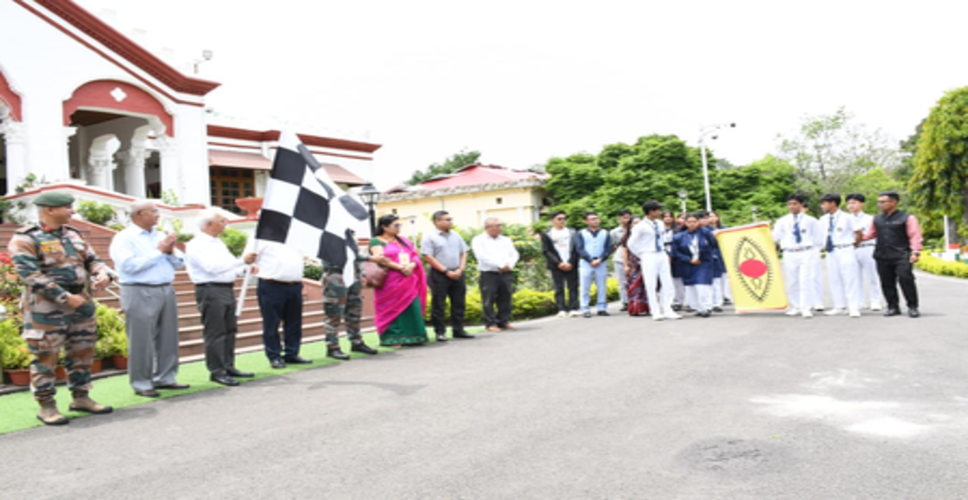मणिपुर के राज्यपाल ने युवाओं से वैश्विक अनुभव अपनाते हुए अपनी संस्कृति से जुड़े रहने का आग्रह किया