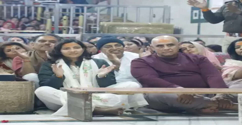 विश्व कप जीतने के ठीक एक महीने बाद स्नेह राणा उज्जैन के महाकालेश्वर मंदिर पहुंची