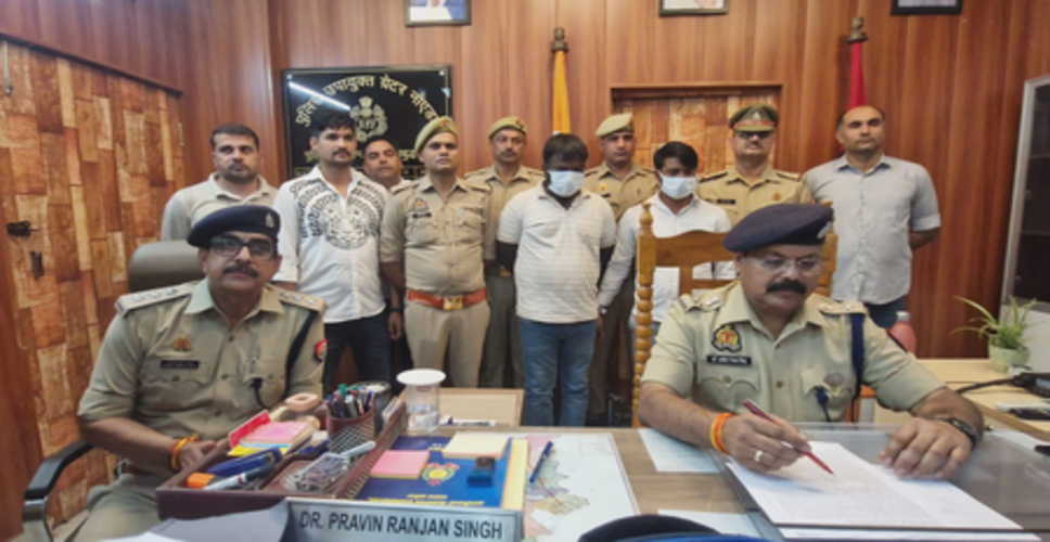 ग्रेटर नोएडा: बंद घरों में चोरी करने वाले दो शातिर चोर गिरफ्तार, लाखों की ज्वैलरी व हथियार बरामद