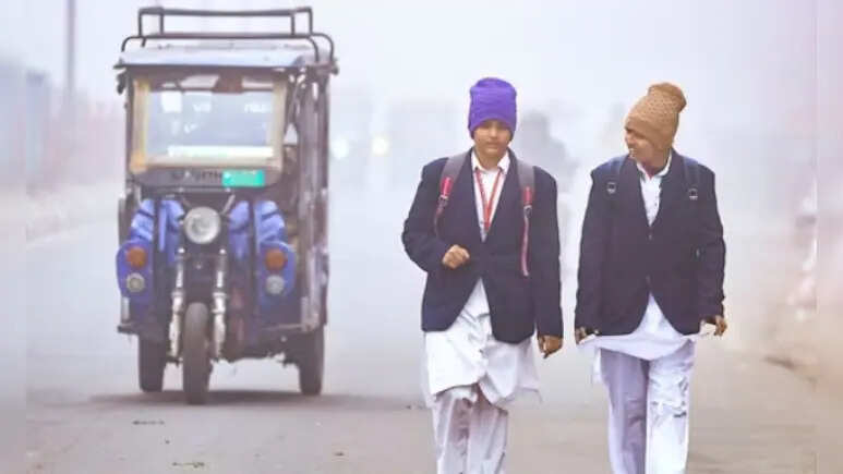 राजस्थान में सर्दी का क़हर जारी, इस जिले के स्कूलों की बढ़ाई गई छुट्टियां; कलेक्टर ने जारी किये आदेश